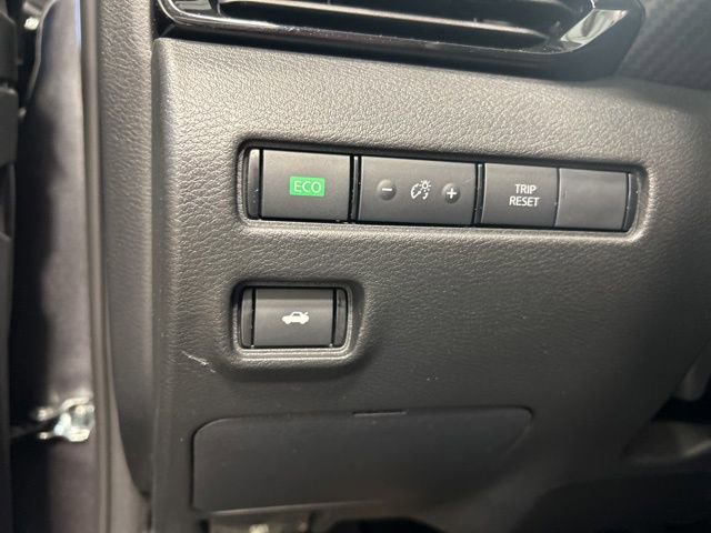 Used 2025 Nissan Sentra SV w/ All-Weather Package image 28