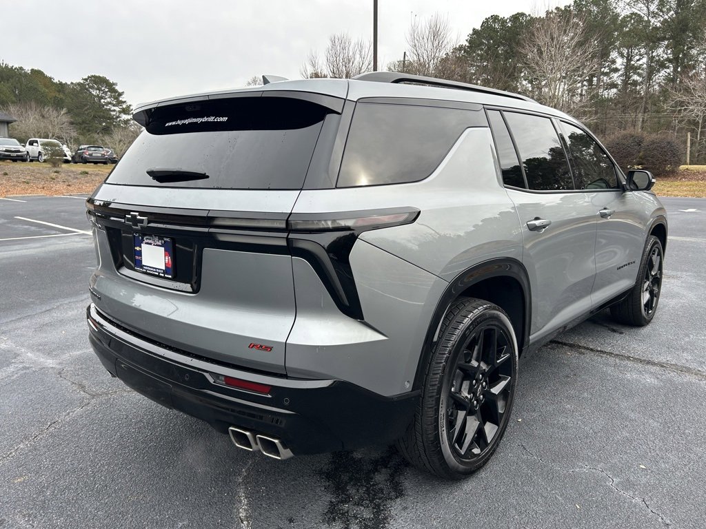 Used 2025 Chevrolet Traverse RS image 22