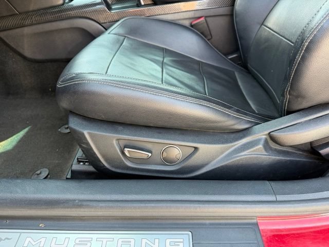Used 2016 Ford Mustang Premium RWD image 9