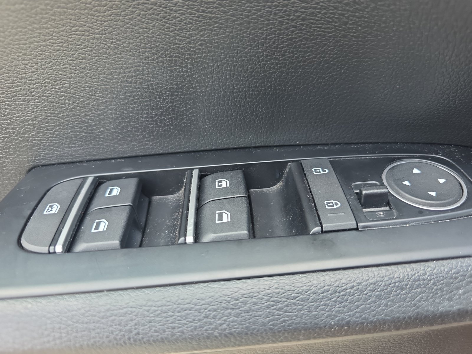 Certified 2025 Kia Soul LX w/ LX Technology Package FWD image 26