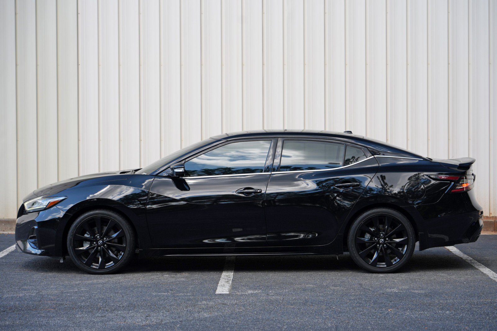 Used 2023 Nissan Maxima SR w/ Sport Mat Group FWD image 46