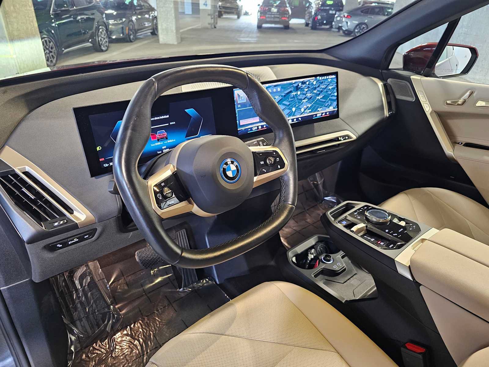 Used 2024 BMW iX xDrive50 w/ Premium Package AWD/4WD image 2