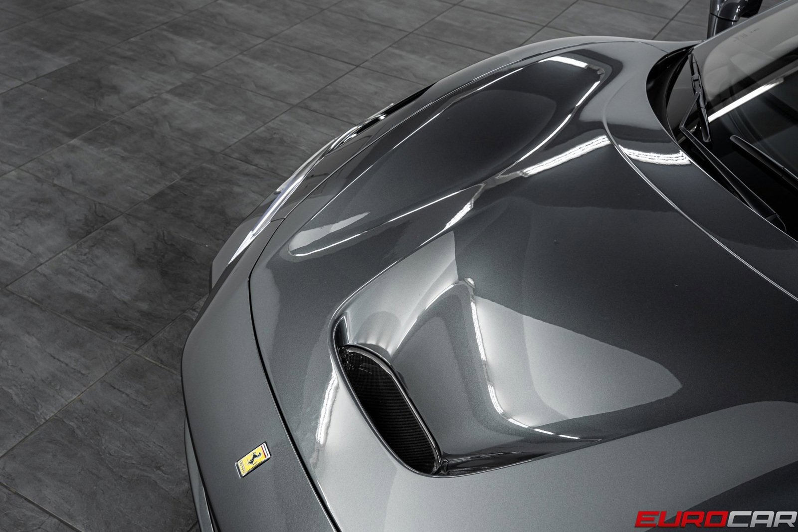 Used 2022 Ferrari F8 Tributo image 11