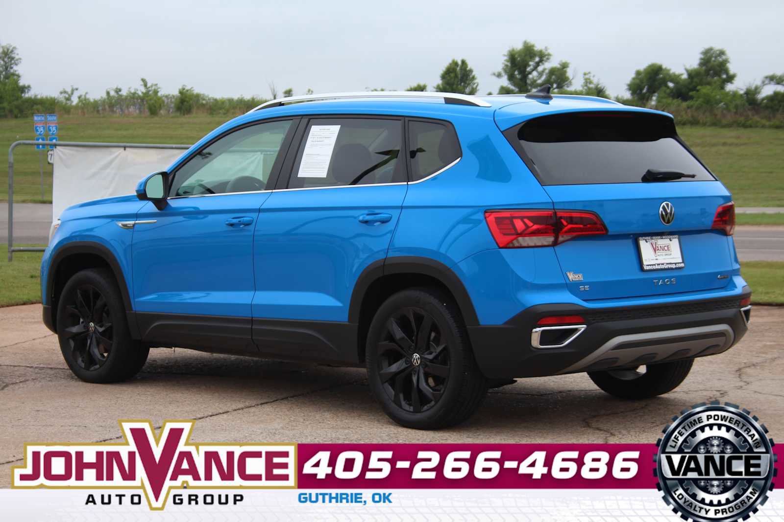 Used 2023 Volkswagen Taos SE AWD/4WD image 7