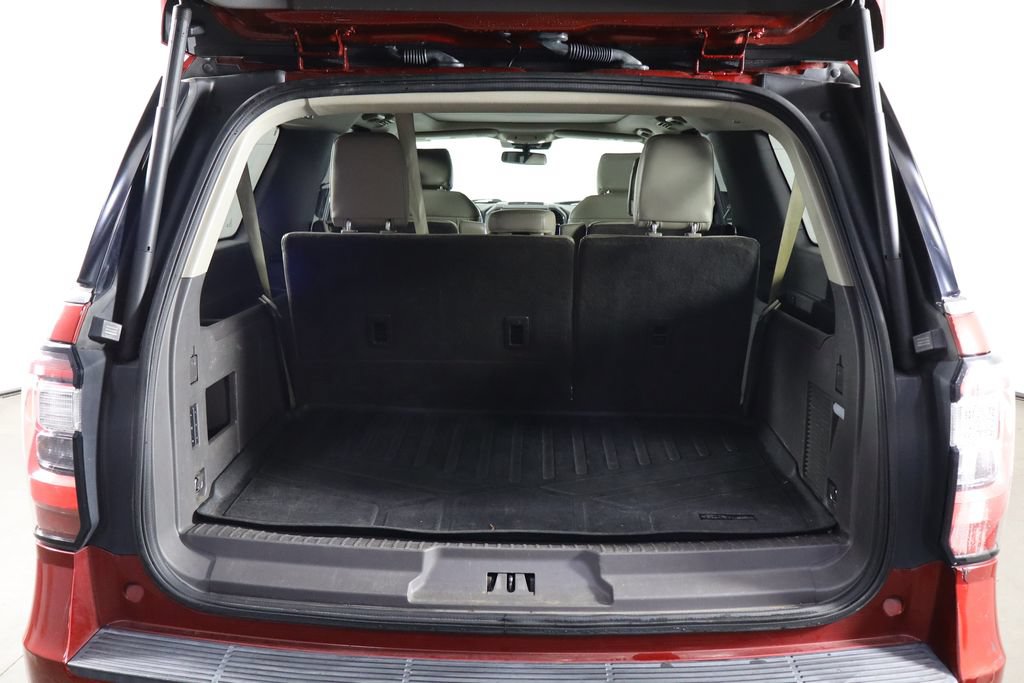 Used 2019 Ford Expedition Max Limited w/ Equipment Group 301A AWD/4WD image 18