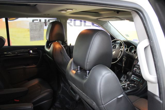 Used 2017 Buick Enclave Leather AWD/4WD image 10