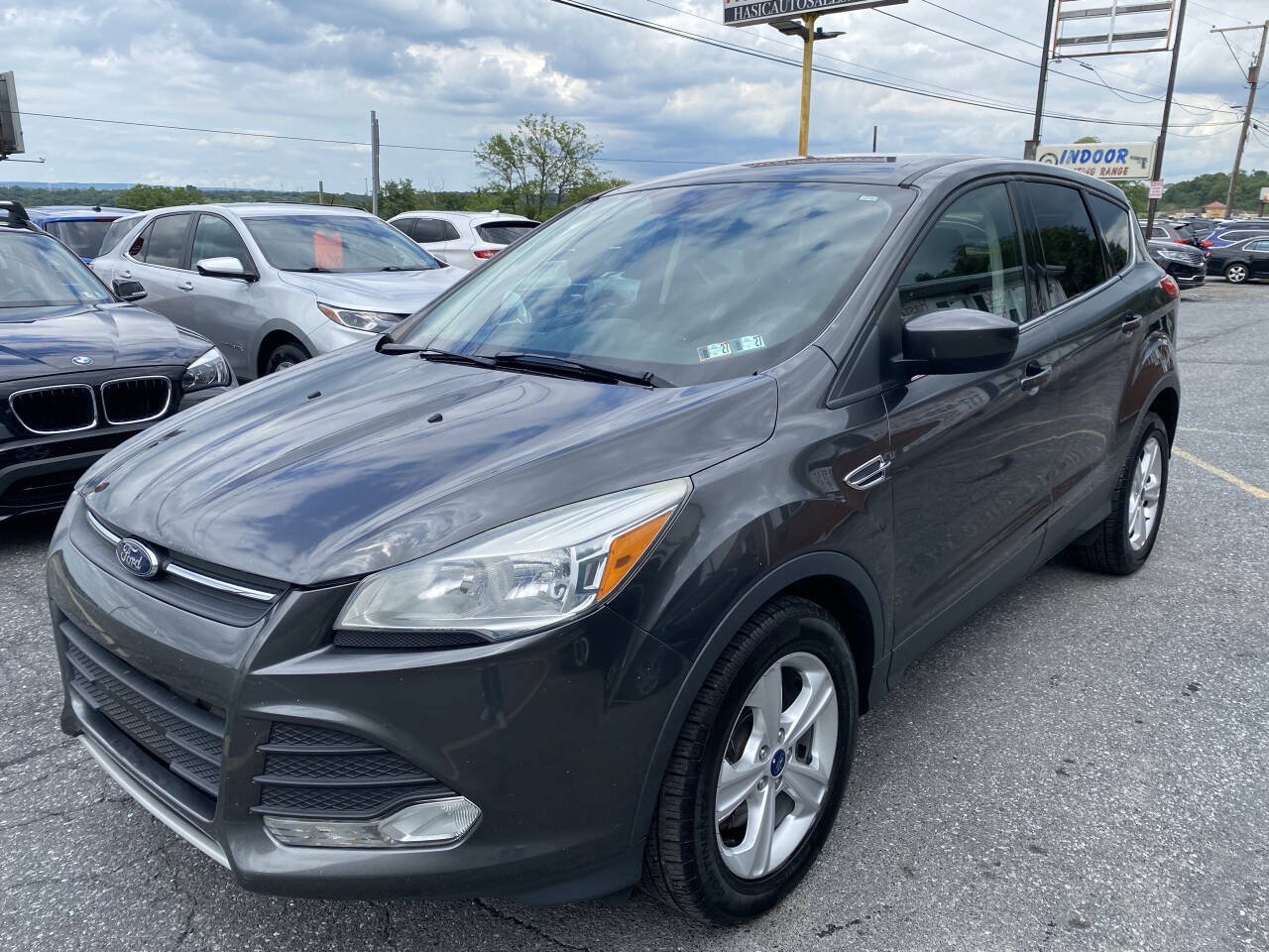 Used 2016 Ford Escape SE AWD/4WD image 1