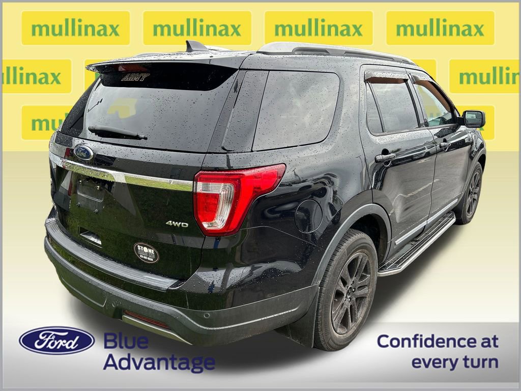 Used 2019 Ford Explorer XLT AWD/4WD image 2