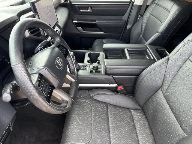 Used 2024 Toyota Tundra Limited AWD/4WD image 19