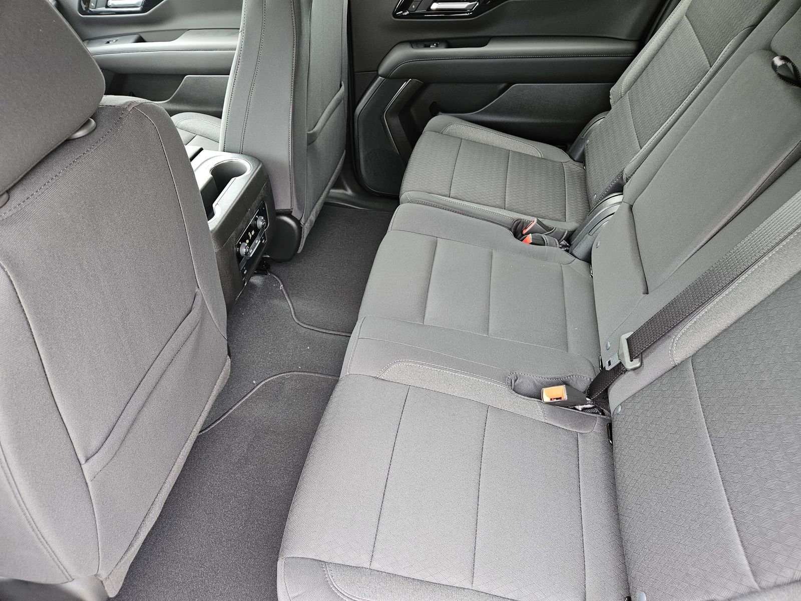 New 2026 Chevrolet Suburban LS w/ LPO, Dark Essentials Package RWD image 25