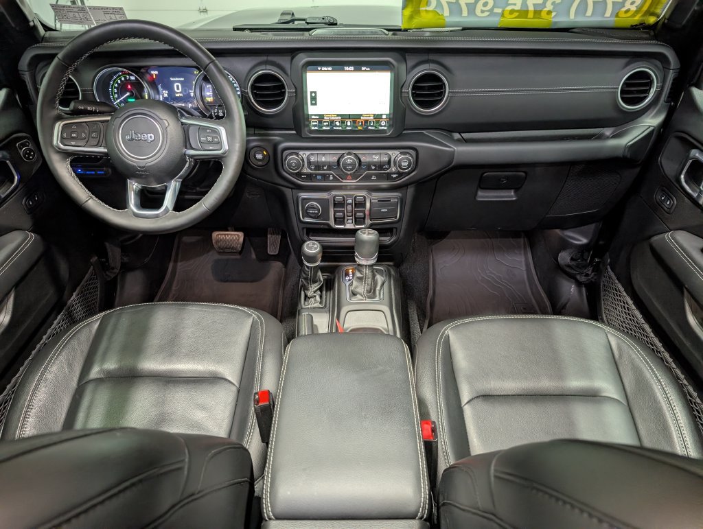 Used 2023 Jeep Wrangler Unlimited Sahara w/ Cold Weather Group AWD/4WD image 12