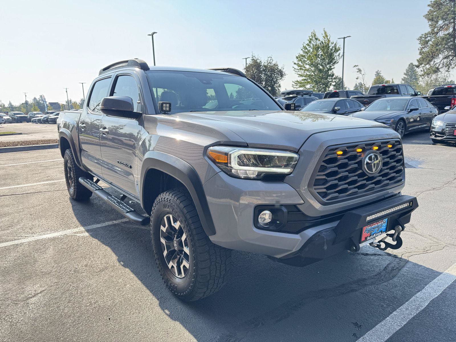Used 2020 Toyota Tacoma TRD Off-Road w/ Technology Package AWD/4WD image 11