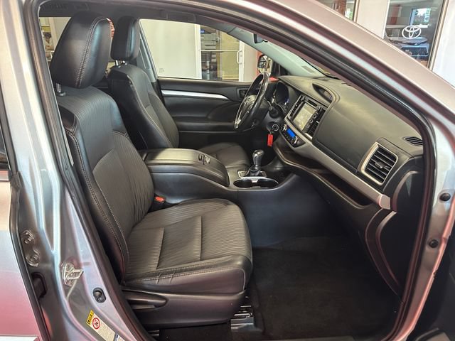 Certified 2019 Toyota Highlander Plus AWD/4WD image 13
