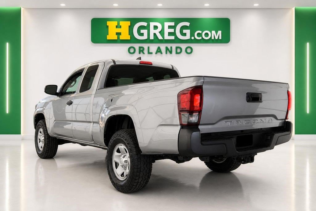 Used 2018 Toyota Tacoma SR RWD image 2