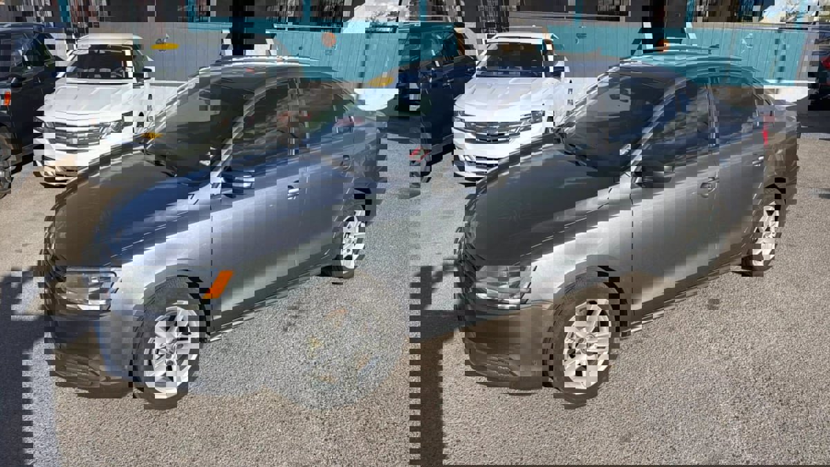 Used 2011 Volkswagen Jetta TDI image 2