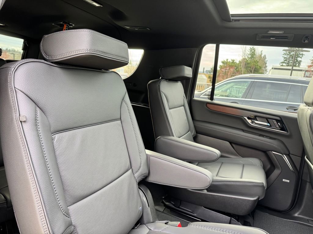 New 2026 GMC Yukon XL Denali w/ Sun & Power Step Package AWD/4WD image 48