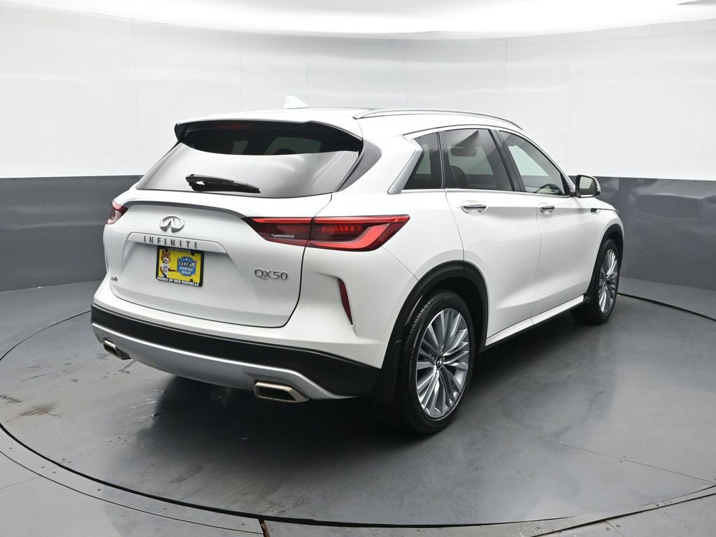 Used 2024 INFINITI QX50 Sensory AWD/4WD image 6