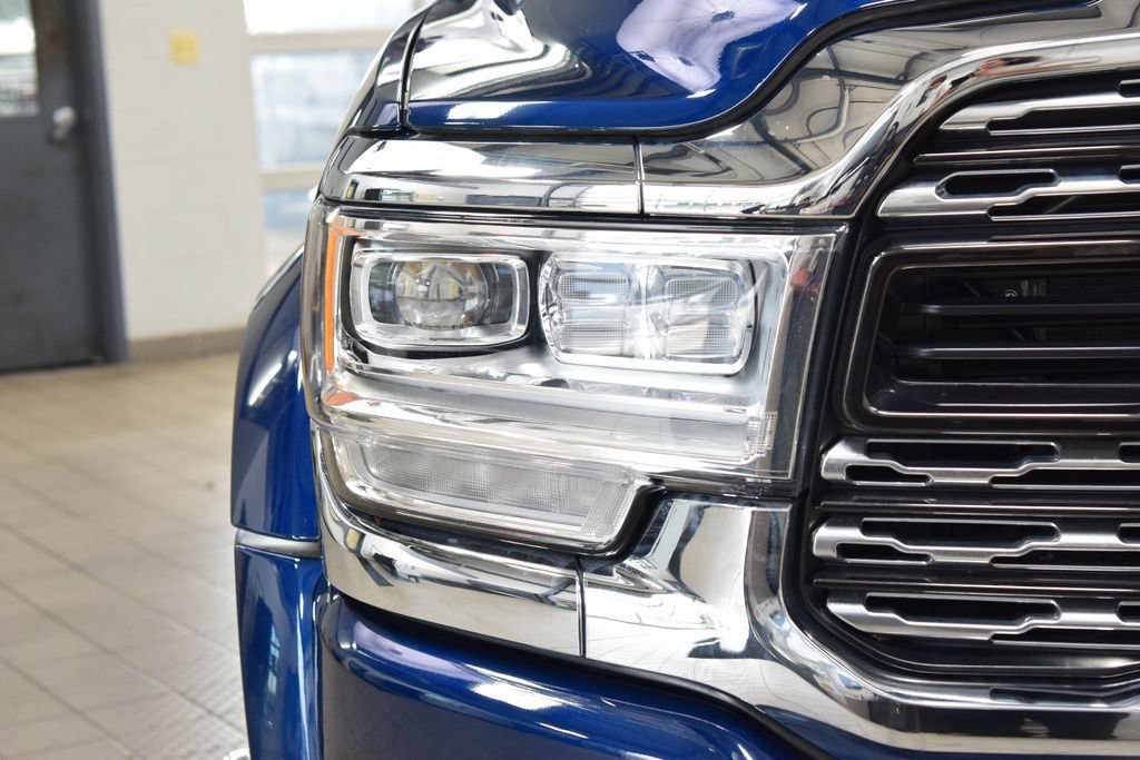 Used 2024 RAM 5500 4x4 Crew Cab image 6