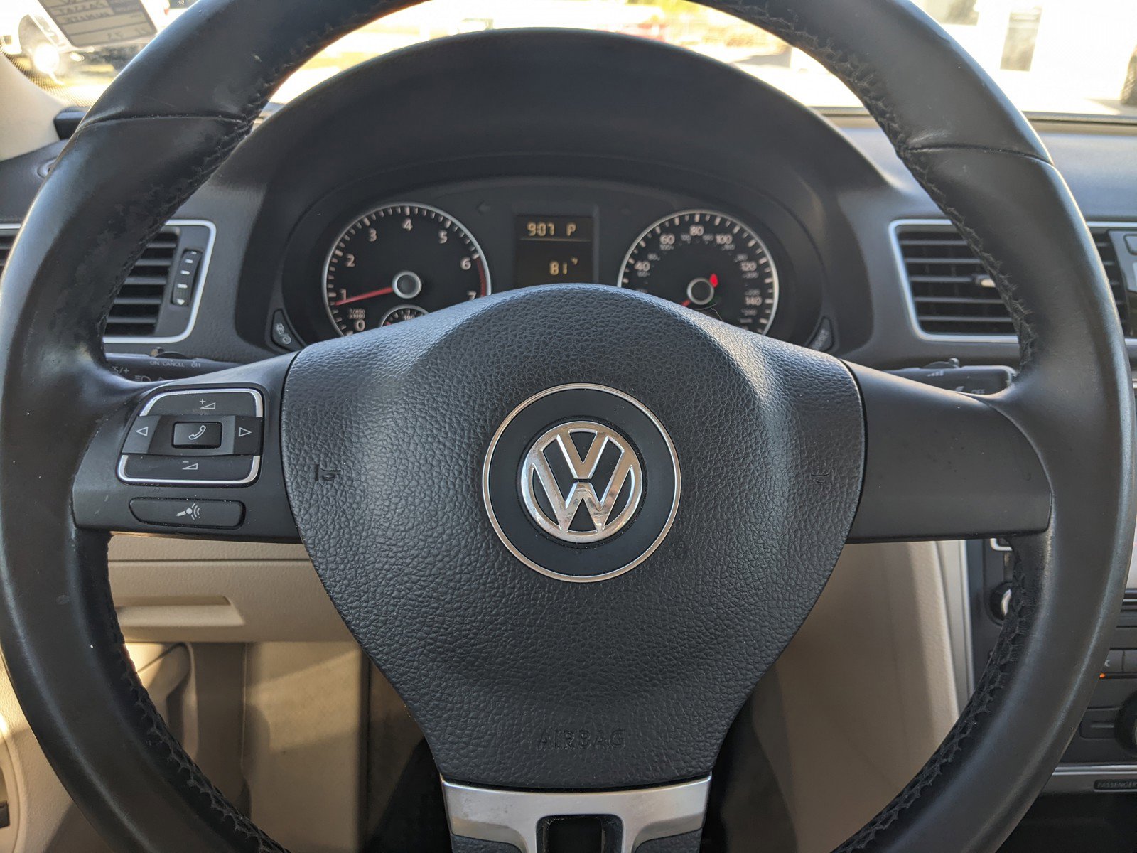 Used 2015 Volkswagen Passat 1.8T Limited Edition image 20