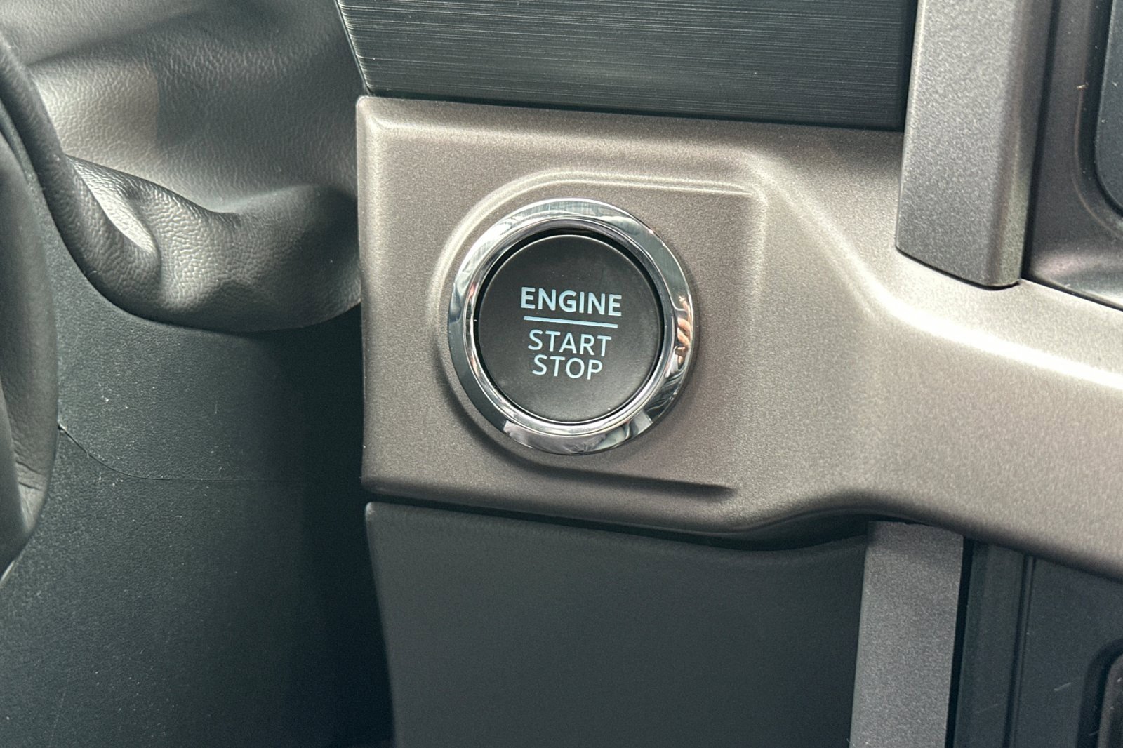 New 2025 Ford F150 XLT w/ Equipment Group 302A MID image 22