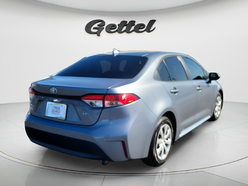 Used 2024 Toyota Corolla LE FWD image 5