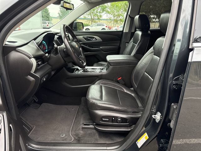 Used 2019 Chevrolet Traverse LT w/ LT Premium Package AWD/4WD image 15