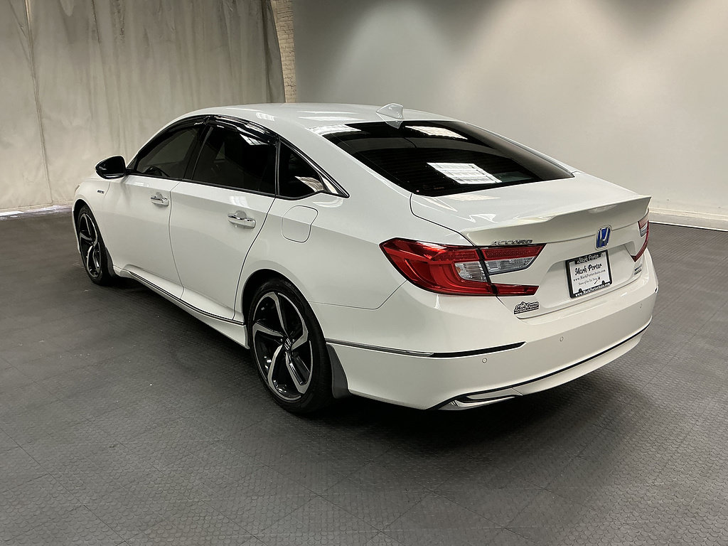 Used 2019 Honda Accord Touring image 3
