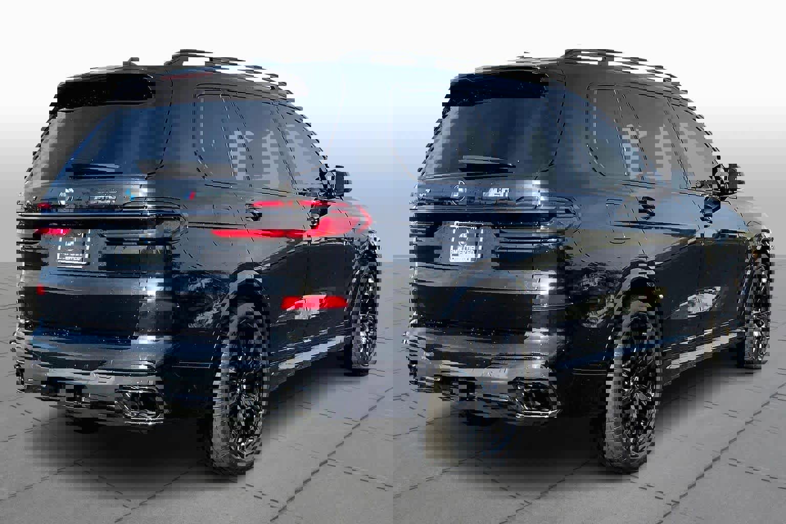 Certified 2024 BMW X7 M60i w/ Executive Package image 12