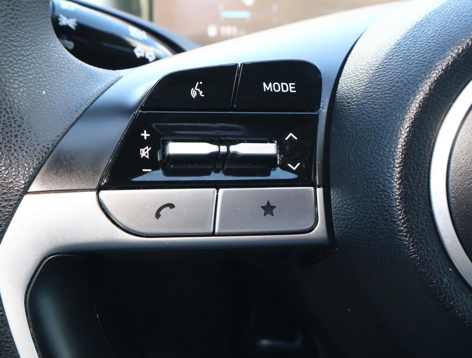 Certified 2023 Hyundai Santa Cruz SEL w/ Activity Package image 24