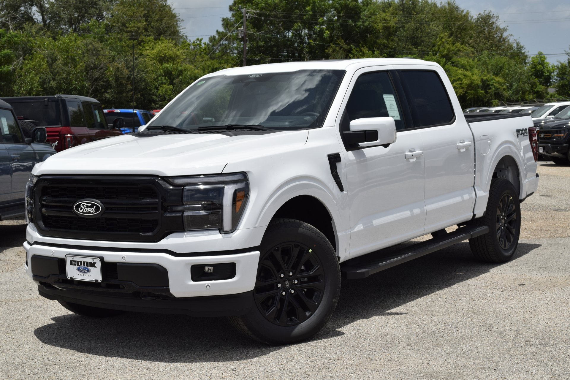 New 2025 Ford F150 Lariat w/ Equipment Group 502A High