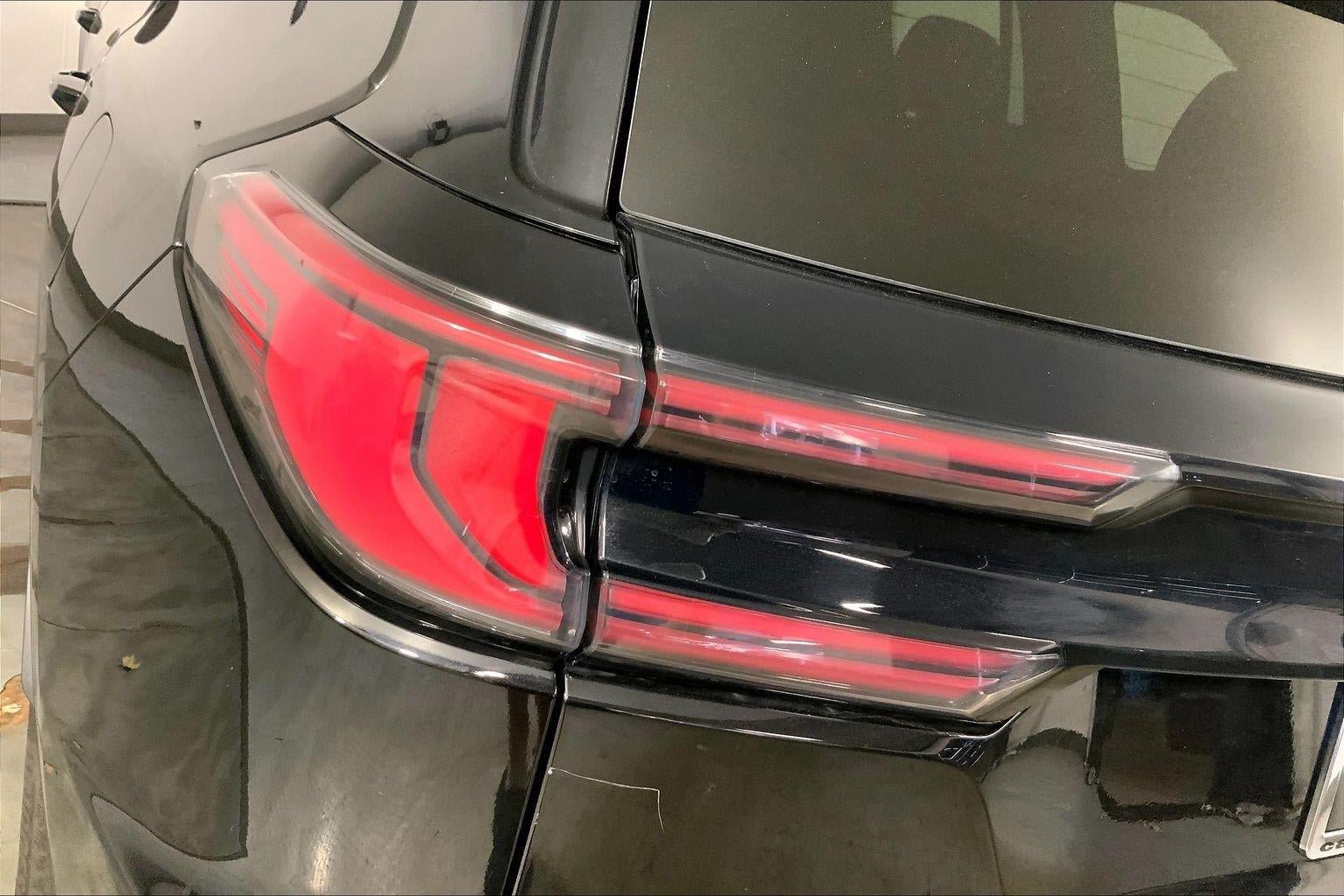 Used 2025 GMC Acadia Elevation FWD image 28