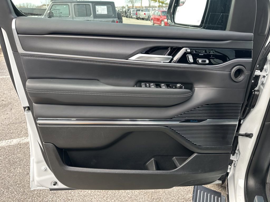 New 2026 Jeep Grand Wagoneer L Summit image 68