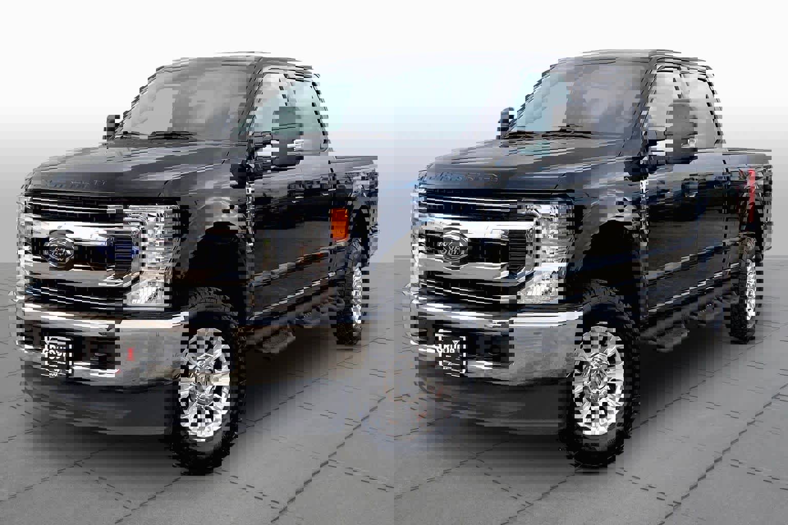 Used 2020 Ford F250 XLT image 2