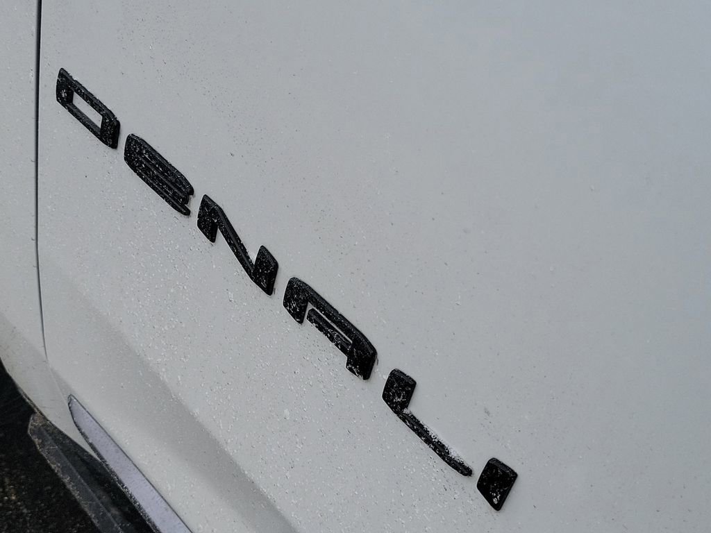 Used 2024 GMC Yukon Denali Ultimate image 34