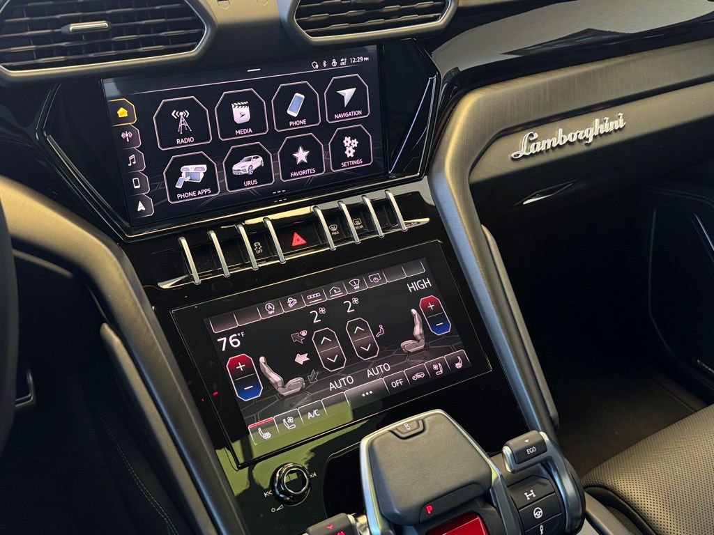 Used 2022 Lamborghini Urus image 23