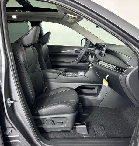 Certified 2026 INFINITI QX60 Luxe w/ Cargo Package FWD image 30
