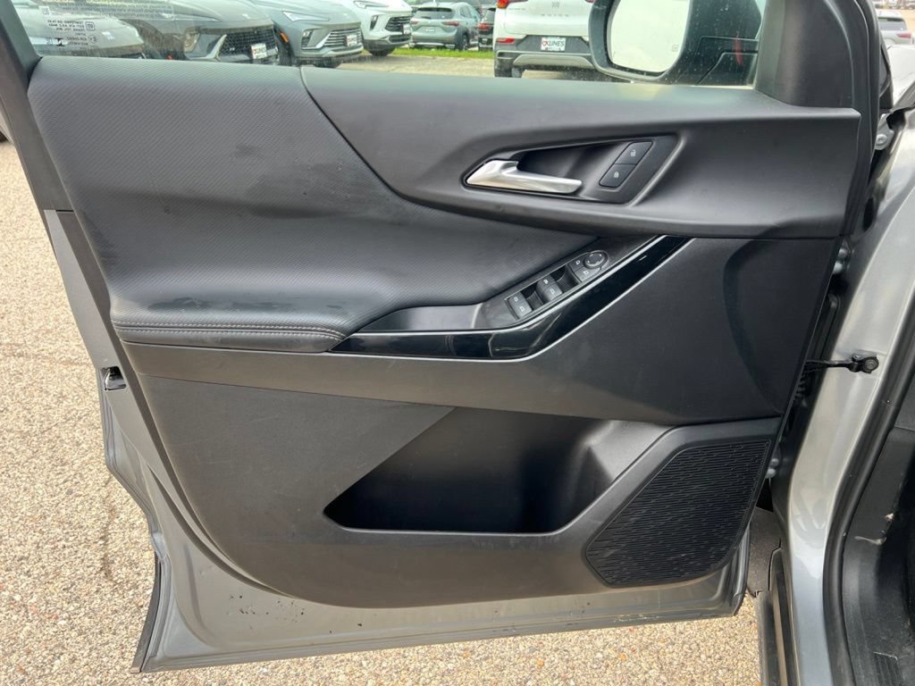 Used 2025 Chevrolet Equinox LT AWD/4WD image 15