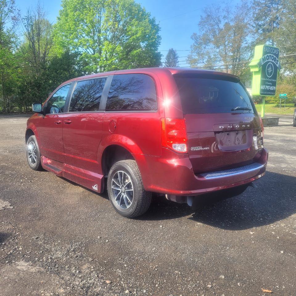 Used 2019 Dodge Grand Caravan GT FWD image 6
