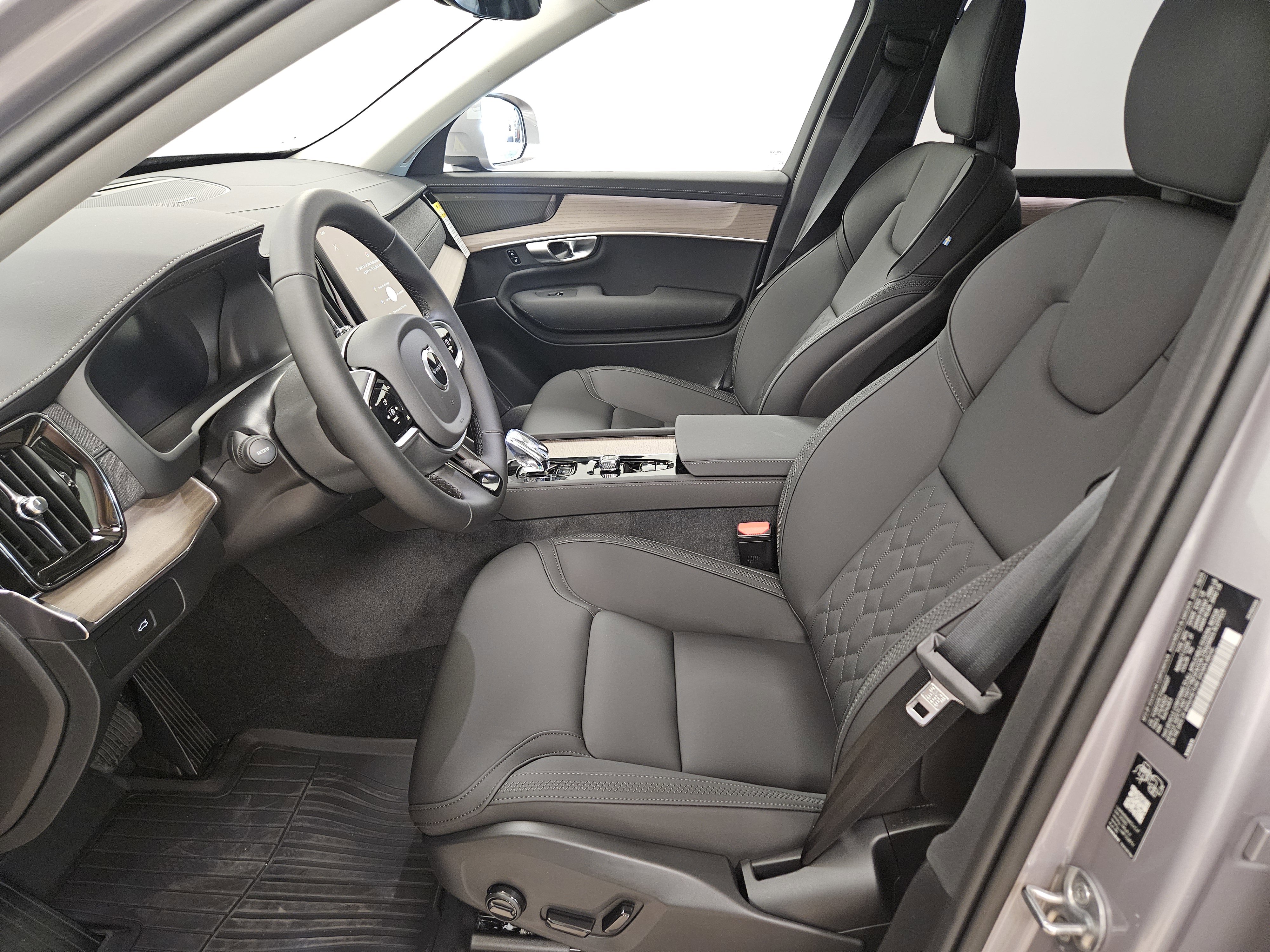 New 2026 Volvo XC90 B5 Plus image 10