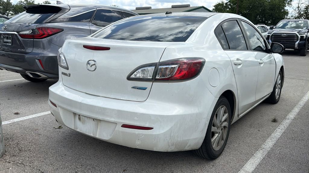 Used 2012 MAZDA MAZDA3 i Grand Touring w/ Tech Pkg FWD image 4