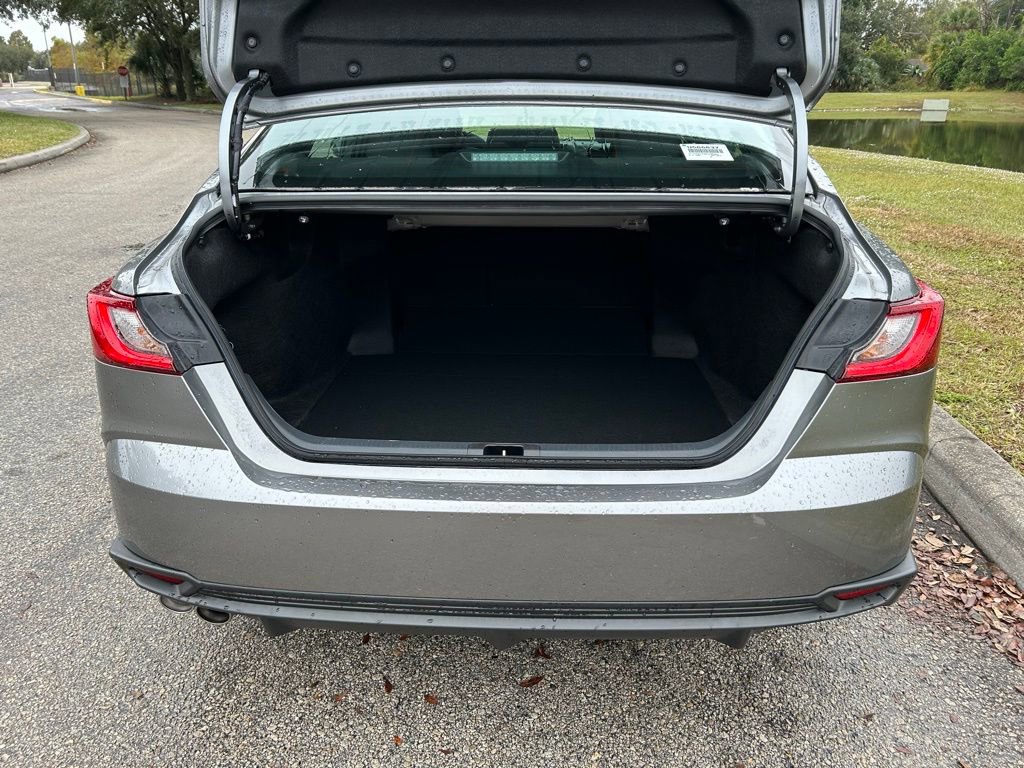 Certified 2025 Toyota Camry SE image 10