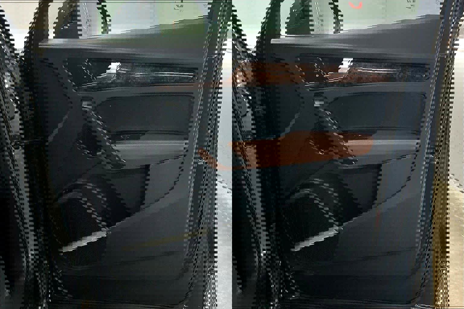 Used 2018 Audi Q5 Premium Plus w/ Premium Plus Package image 26