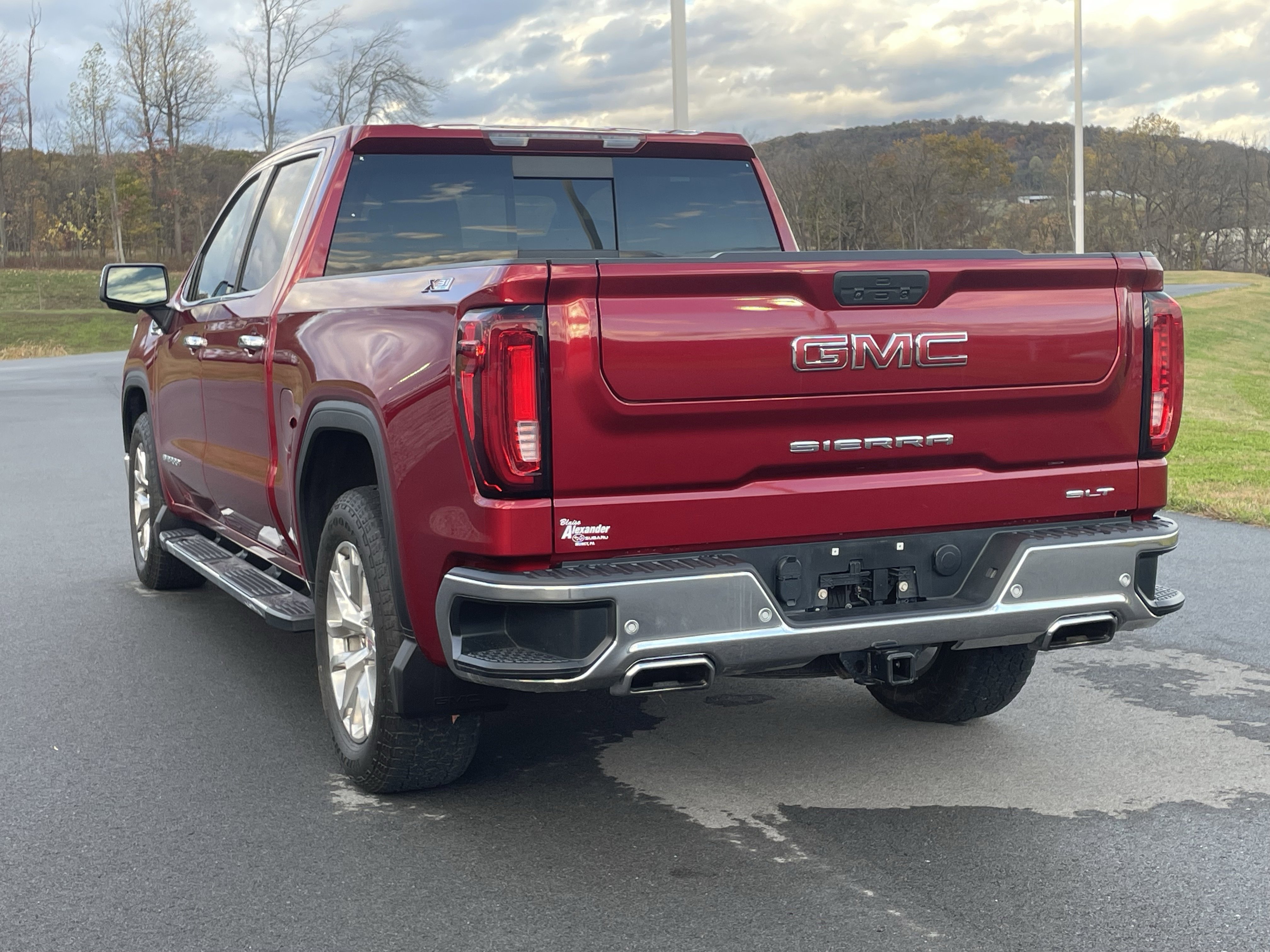 Used 2022 GMC Sierra 1500 SLT w/ SLT Premium Plus Package image 6