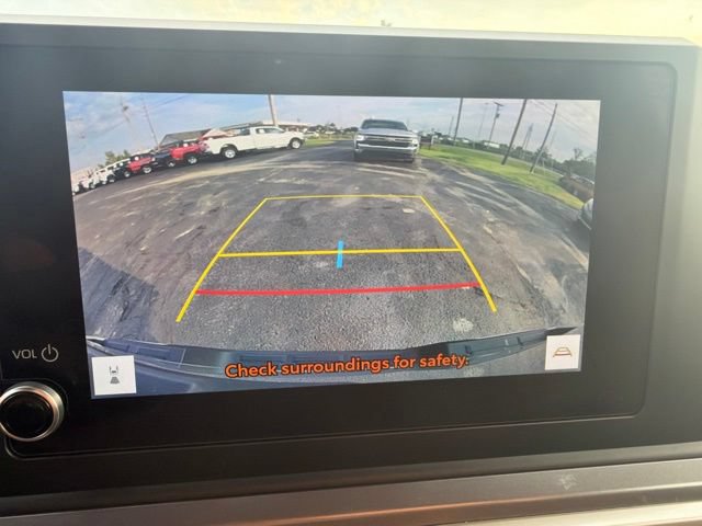 Used 2025 Toyota Tacoma SR5 AWD/4WD image 16