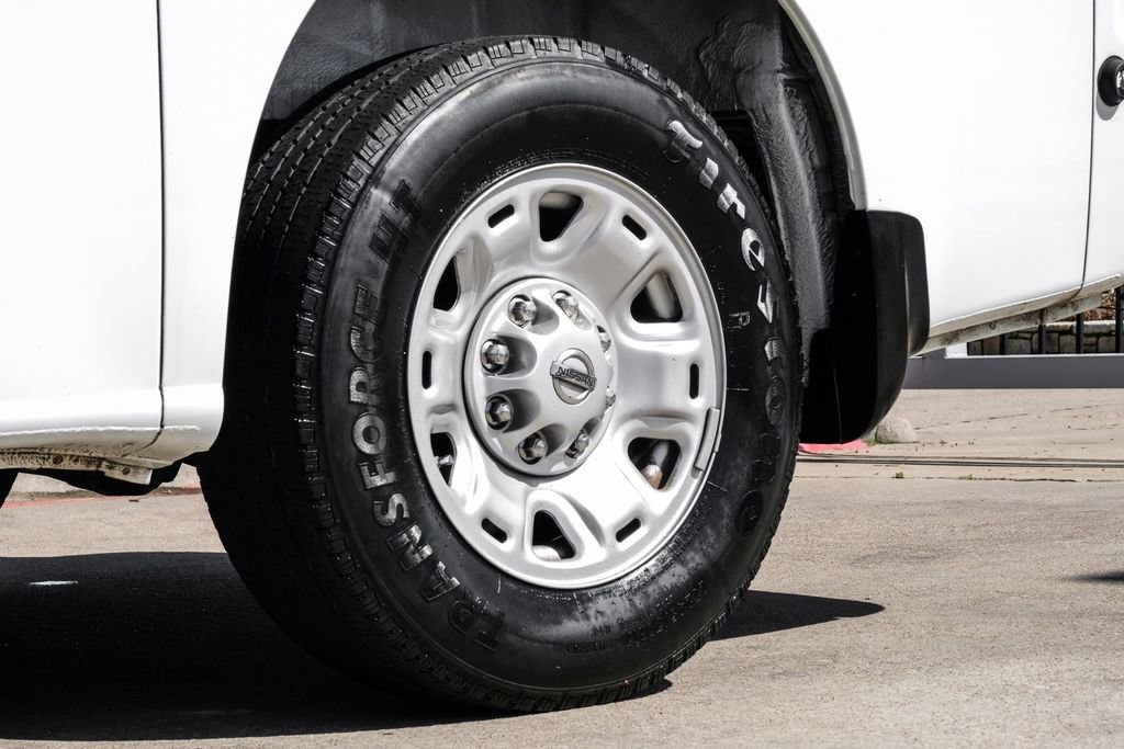 Used 2017 Nissan NV 2500 SV image 45