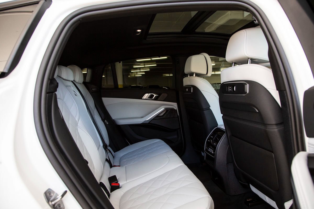 New 2026 BMW X6 xDrive40i image 24