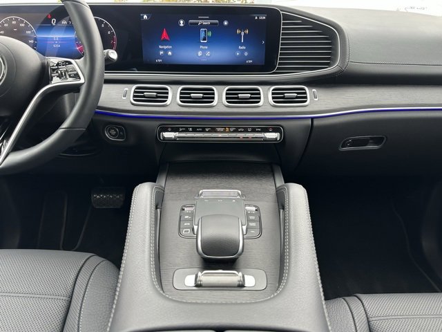 Used 2025 Mercedes-Benz GLS 450 GLS 450 image 14