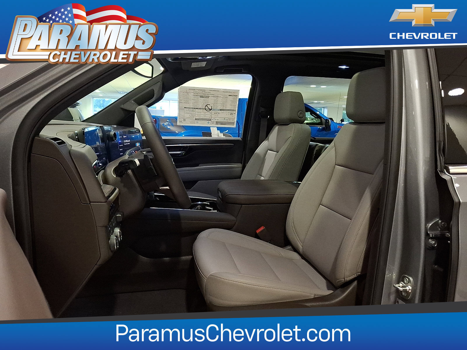 New 2026 Chevrolet Suburban LT w/ Comfort Package AWD/4WD image 8