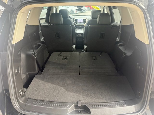 Used 2021 GMC Acadia Denali w/ Denali Ultimate Package image 18