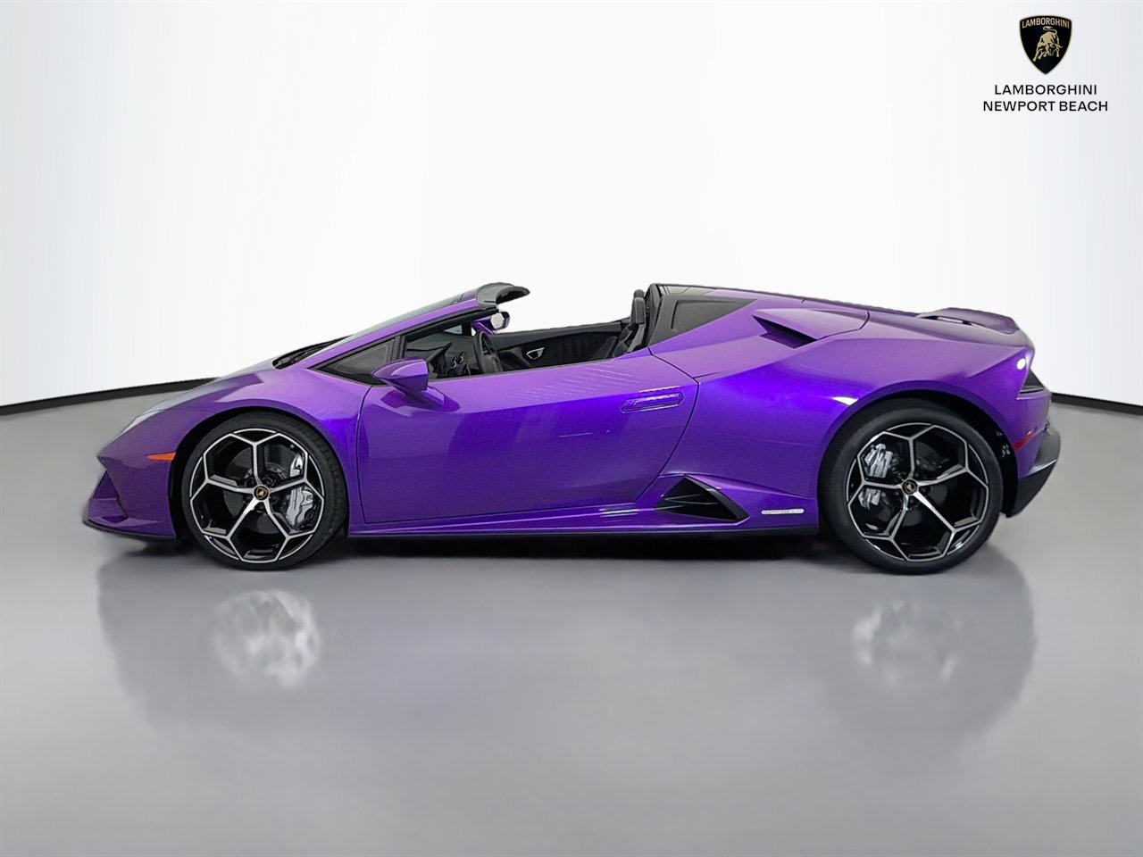 Used 2024 Lamborghini Huracan EVO AWD/4WD image 4